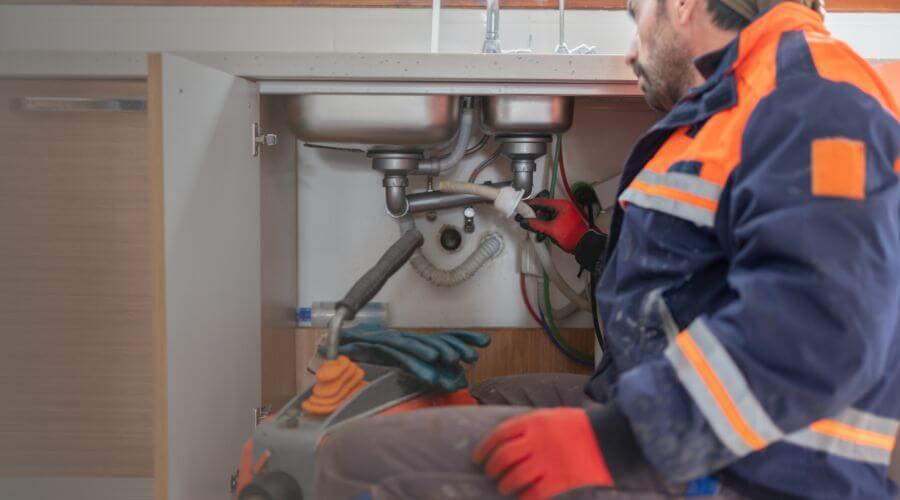 Local water heater installation in Owaneco, IL
